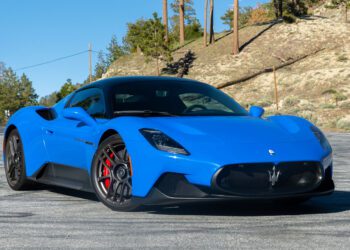 2022 maserati mc20 1