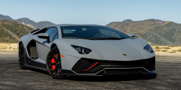 aventador ultimae 2