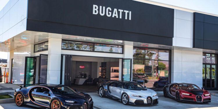 01 BUGATTI Newport Beach