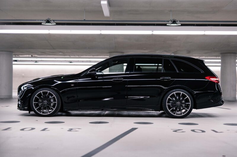 BRABUS D30 based on MB C 300D Outdoor 10