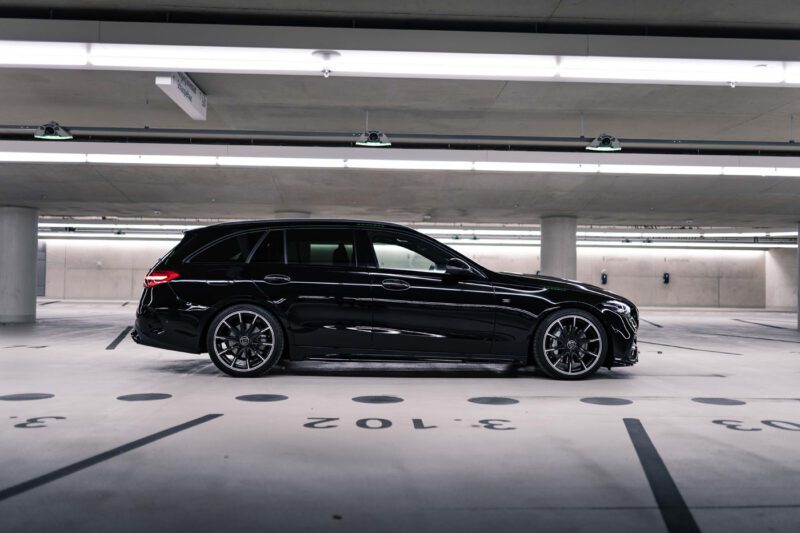 BRABUS D30 based on MB C 300D Outdoor 57