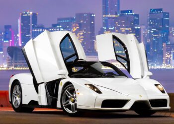 white enzo main