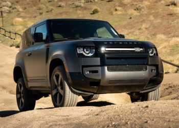 landrover defender 90 v8 review 11