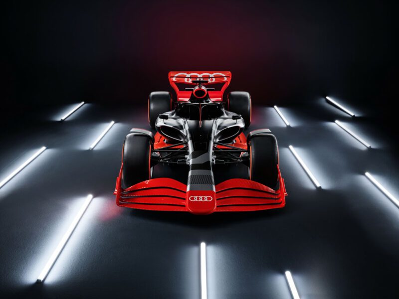 10121 ShowcarwithAudiF1launchlivery