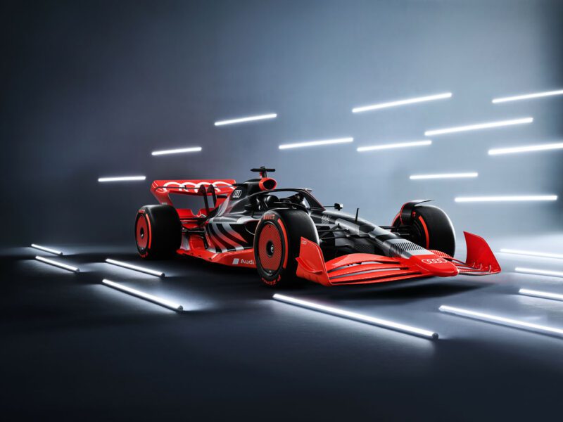 10124 ShowcarwithAudiF1launchlivery