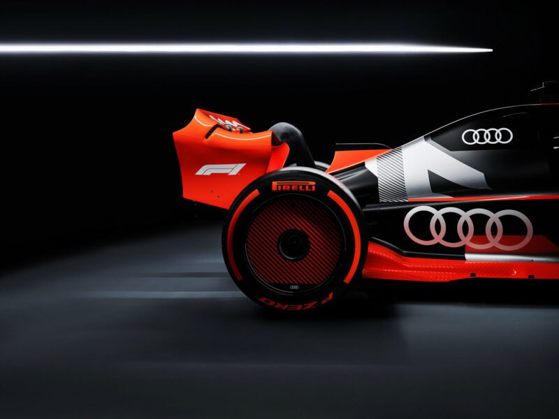 10139 ShowcarwithAudiF1launchlivery