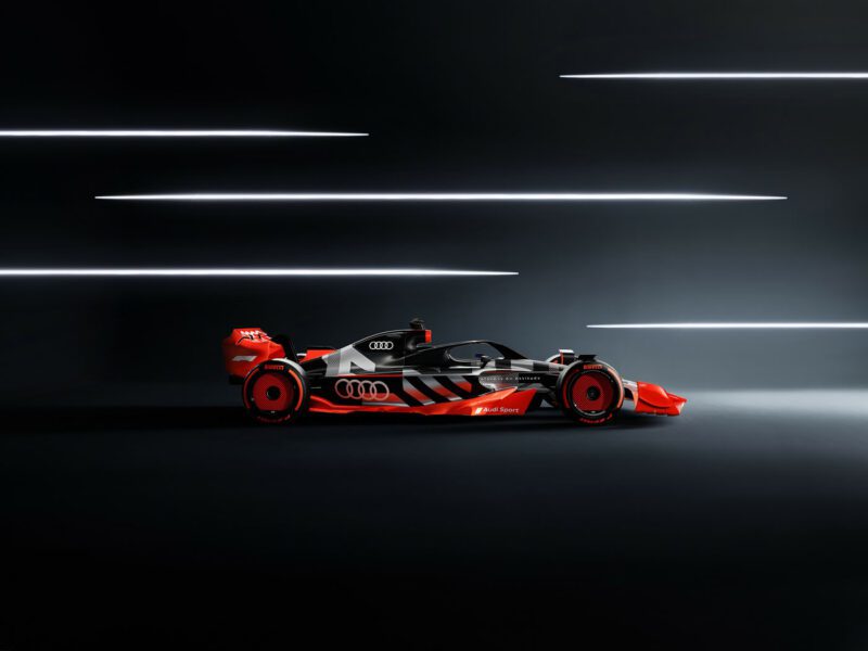 10141 ShowcarwithAudiF1launchlivery
