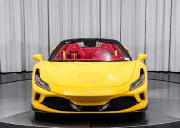 2021 Ferrari F8 Spider 549950 464279558