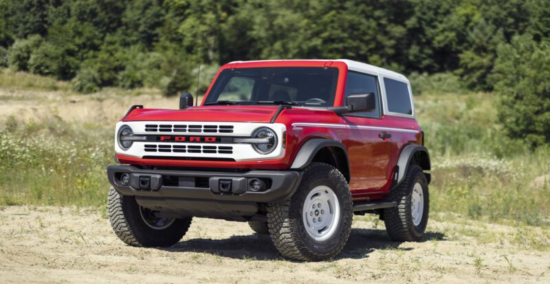 2023 Bronco Heritage Edition Race Red 01