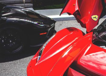 LaFerrari Main Image 1