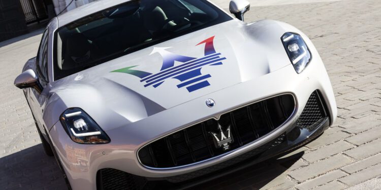 19996 MaseratiGranTurismoFamilyFleet