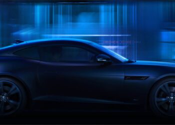 008 Jag F TYPE 24MY Coupe Exterior Side 002 PR 111022
