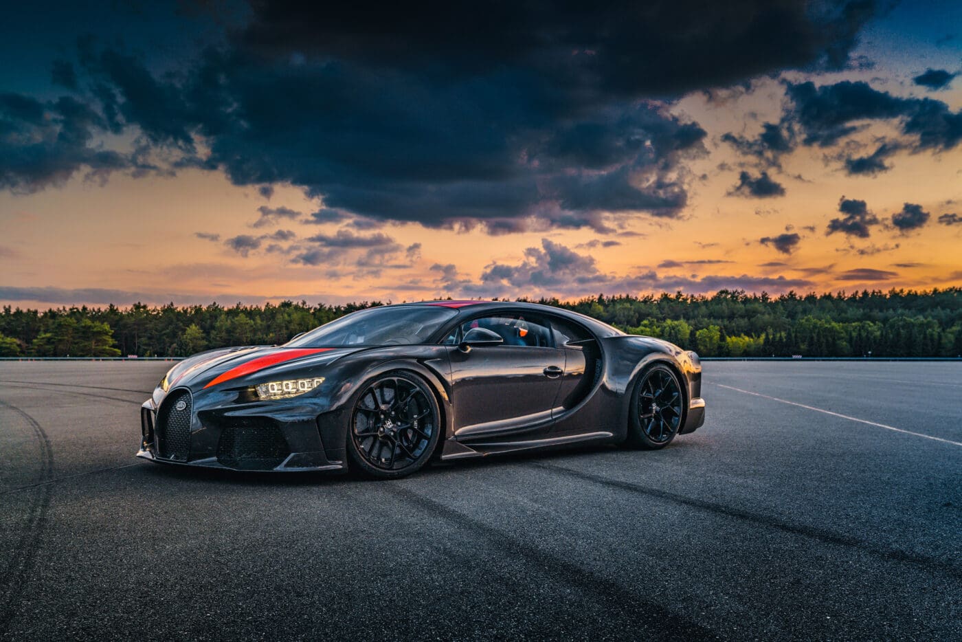 Top 10 Fastest Quarter Mile Times Production Cars Autofluence