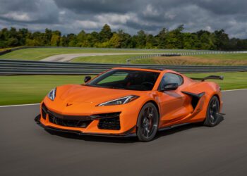 2023 corvette z06 13
