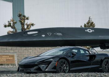 14519 McLarenAutomotiveandLockheedMartinSkunkWorksannouncetechnicalcollaborationtoexplorefuturisticdesignmethods