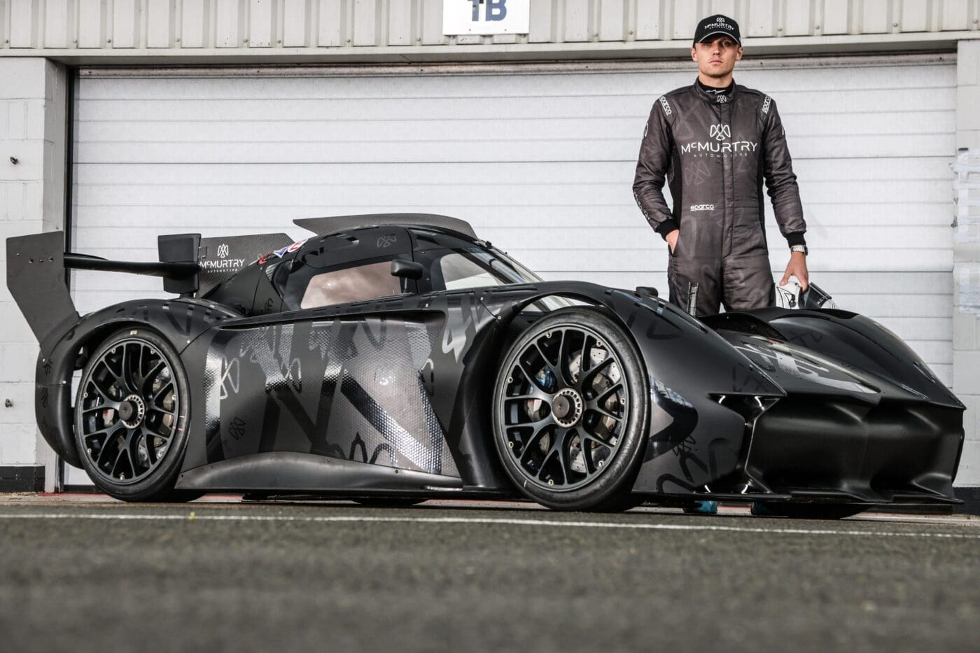 Watch The McMurtry Spéirling Hypercar Do An 8.35-Second Quarter-Mile