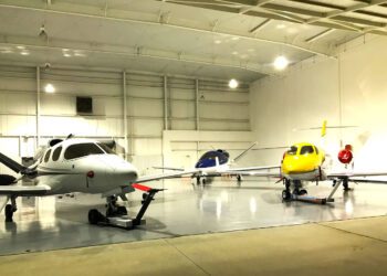 hangar1