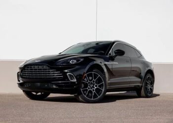 2021 aston martin dbx 0 1710163147