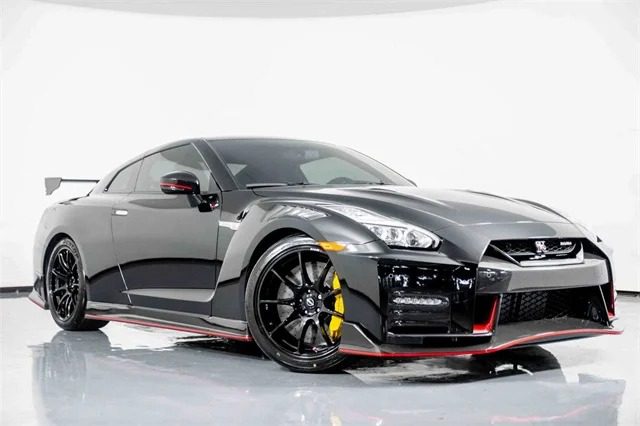 2023 nissan gt r 272900 15945125
