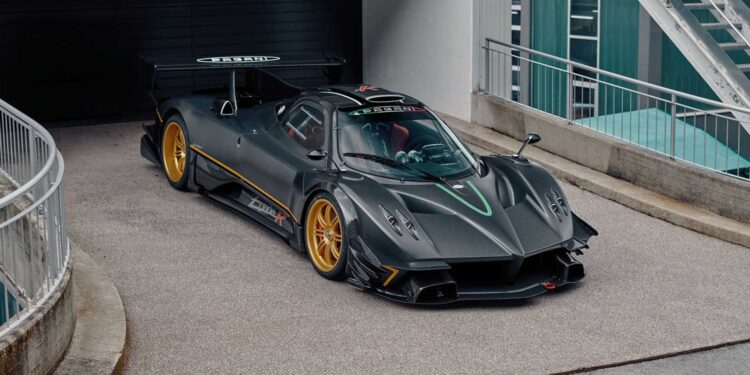 2010 pagani zonda r revolucion specification 1334720 .jpg
