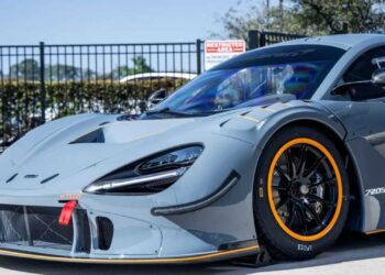 2019 mclaren 720s gt3x.jpg