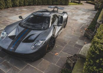 2020 ford gt carbon series1329235 .jpg