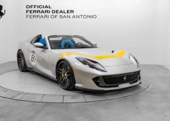 2022 ferrari 812 gts.jpg