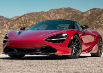 2022 mclaren 720s.jpg