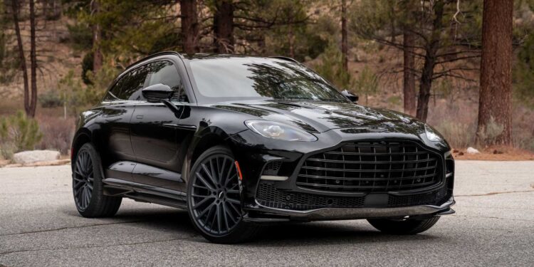 2023 aston martin dbx 707.jpg