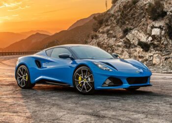 2023 lotus emira.jpg