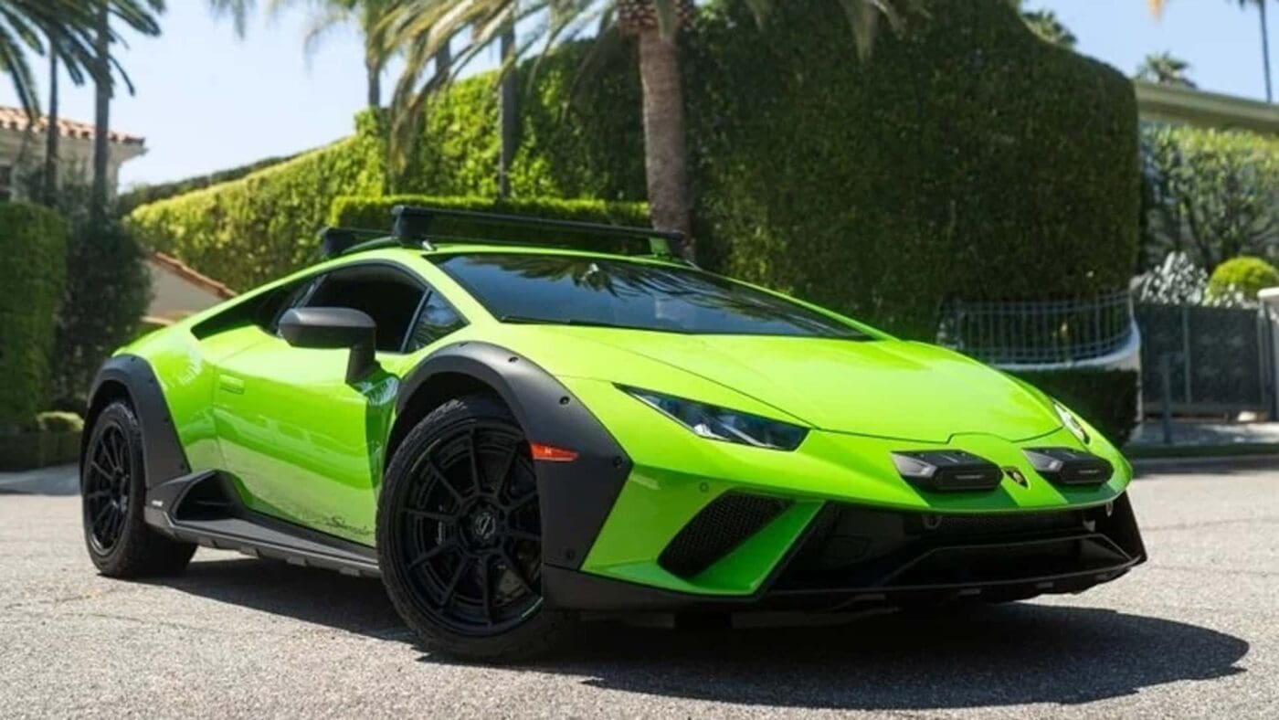 Green Lamborghini - Is this a Sterrato? : r/namethatcar