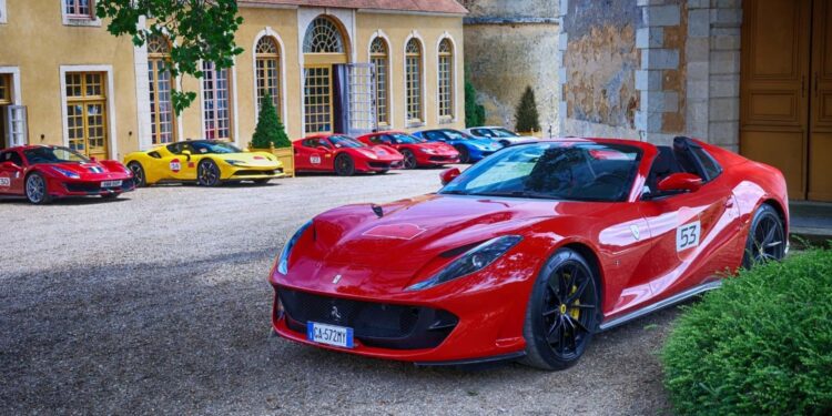 ferrari cavalcade le mans.jpg