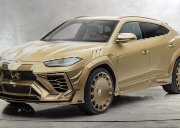 gold mansory urus.jpg