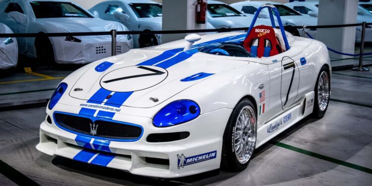 maserati vernasca silver flag.jpg