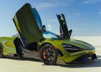 mclaren 720s spider with 765lt spider bodykit for sale.jpg