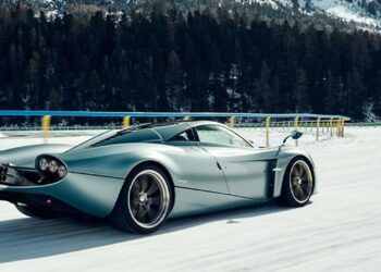 pagani on ice.jpg