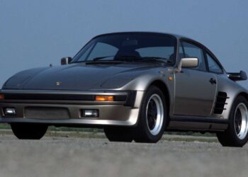porsche 911 turbo flachbau.jpg