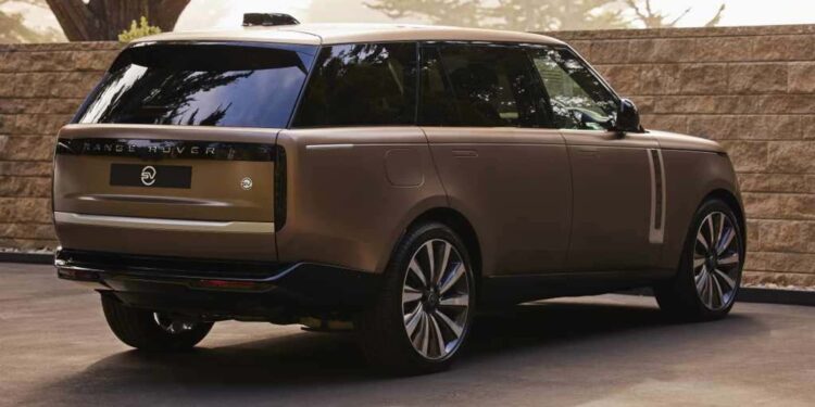 range rover sv bespoke.jpg