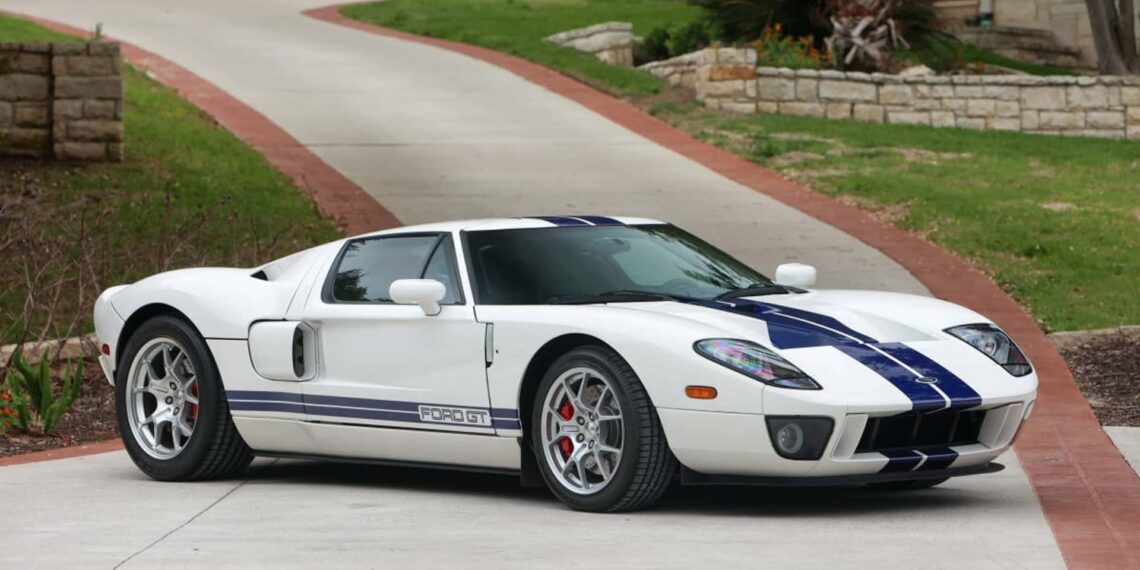 retro motors collection 2006 ford gt.jpg