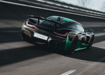 rimac nevera breaks 23 performance records.jpg