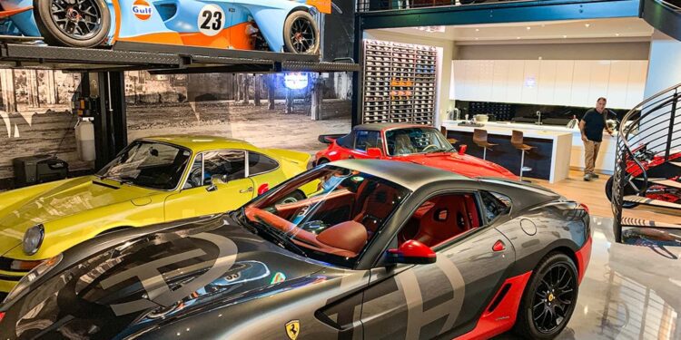 the hangar.jpg