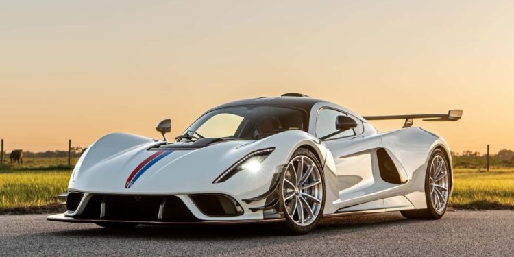 venom f5 moon white 2.jpg
