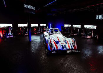 1.radicalmotorsportatsilverstonemuseum snewsimsuite.jpg