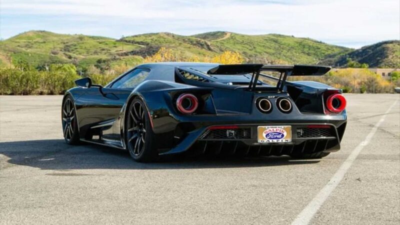 2020 ford gt in carbon black (8)