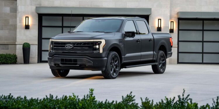 ford f 150 lightning platinum black edition.jpg