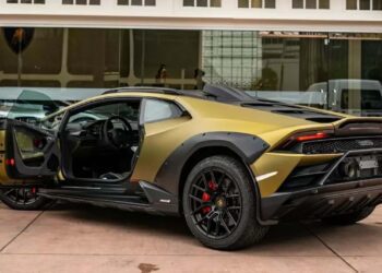lamborghini beverly hills sterrato.jpg