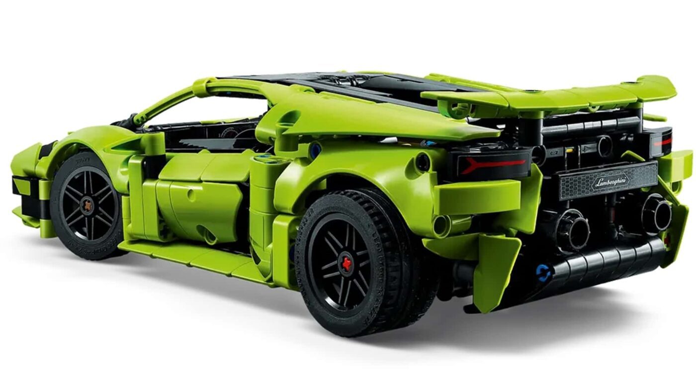 How To Buy: LEGO's New Lamborghini Huracán Tecnica Build Set