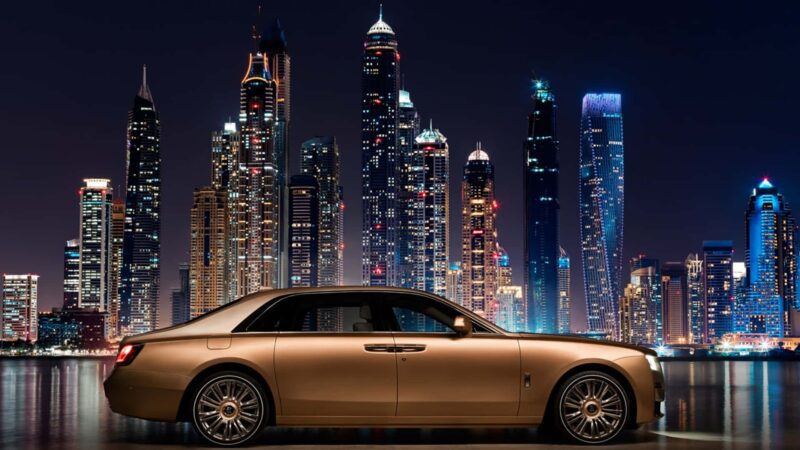 rolls royce ghost extended private office dubai6
