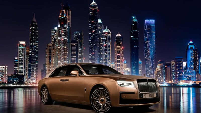 rolls royce ghost extended private office dubai7