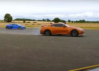 tuned supercar drag race.jpg